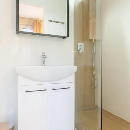 Blisko Centrum - Properunit Apartmán Vratislav